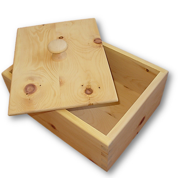 Brotdose aus Zirbenholz